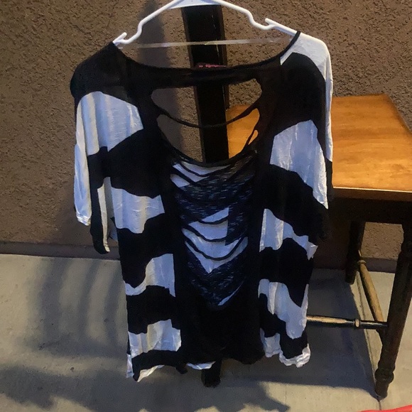 Stripe Top - Picture 2 of 2